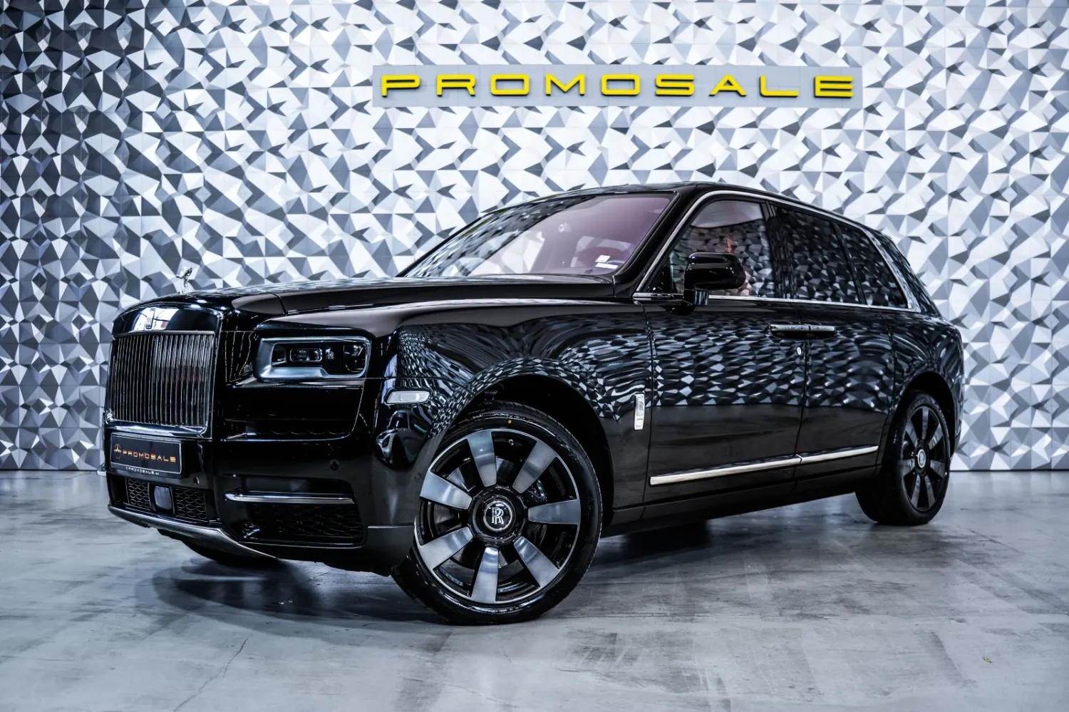 Rolls-Royce Cullinan Mandarin Interior Rolls-Royce Cullinan Mandarin Interior