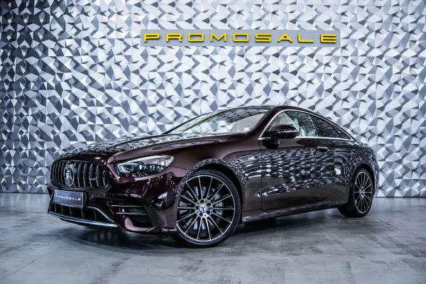 Mercedes-Benz  - 
