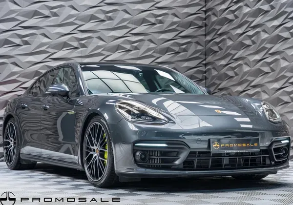 Porsche - Panamera FACELIFT* E-HYBRID* SPORT CHRONO* BOSE*