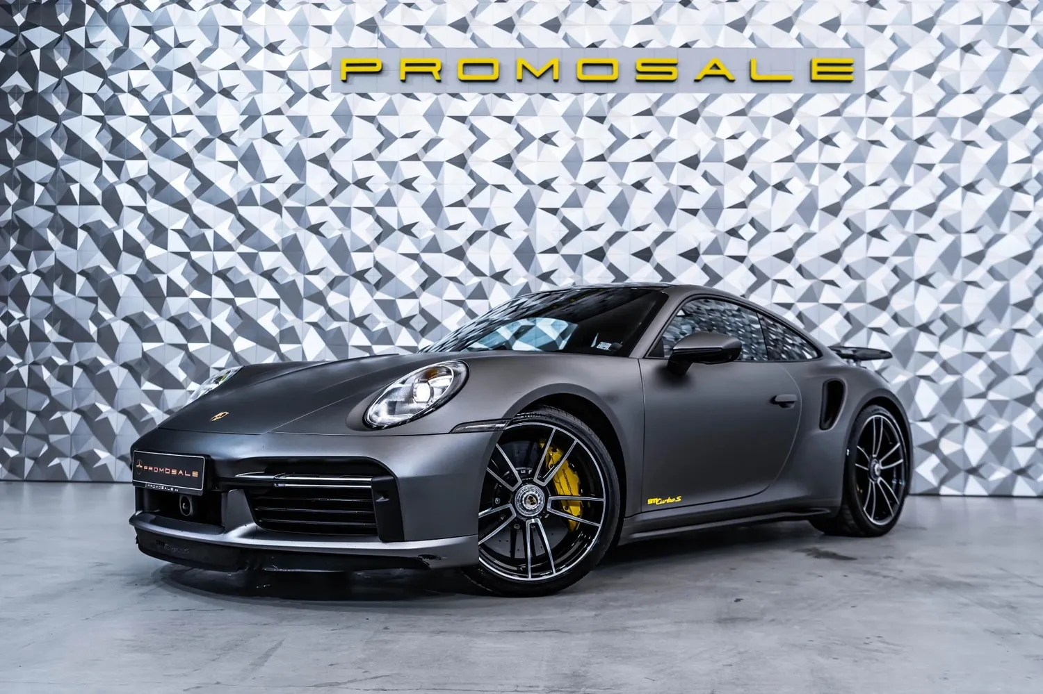 porsche 911 Turbo S* Carbon* SportChrono* Burmester