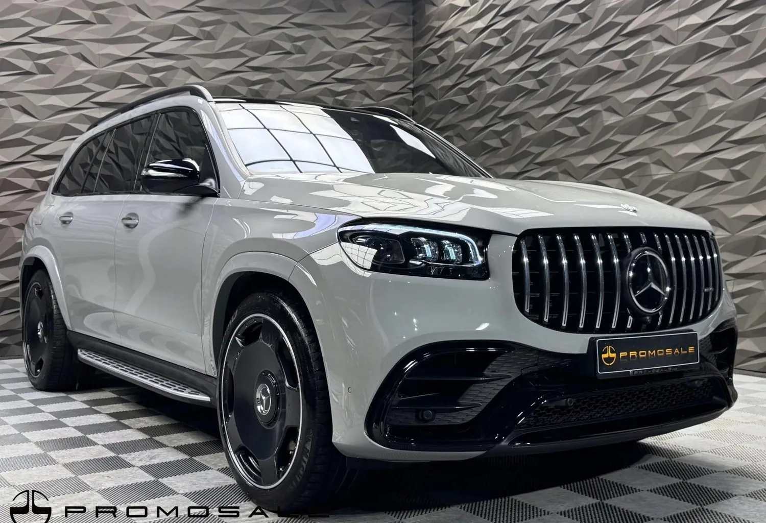 Mercedes-Benz GLS 63 AMG 4Matic+ Burmester* Pano* Lift* 7 seats